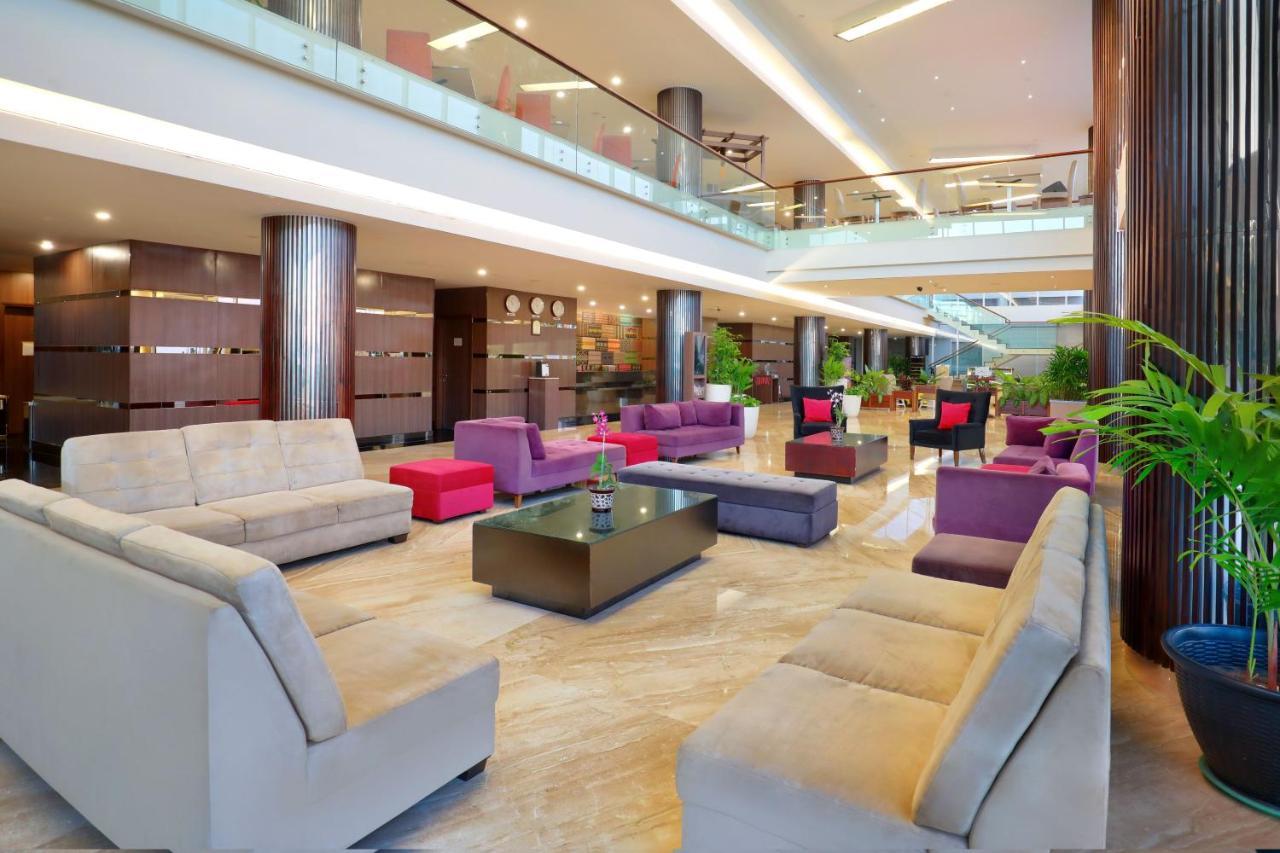 Aston Kupang Hotel & Convention Center Eksteriør bilde