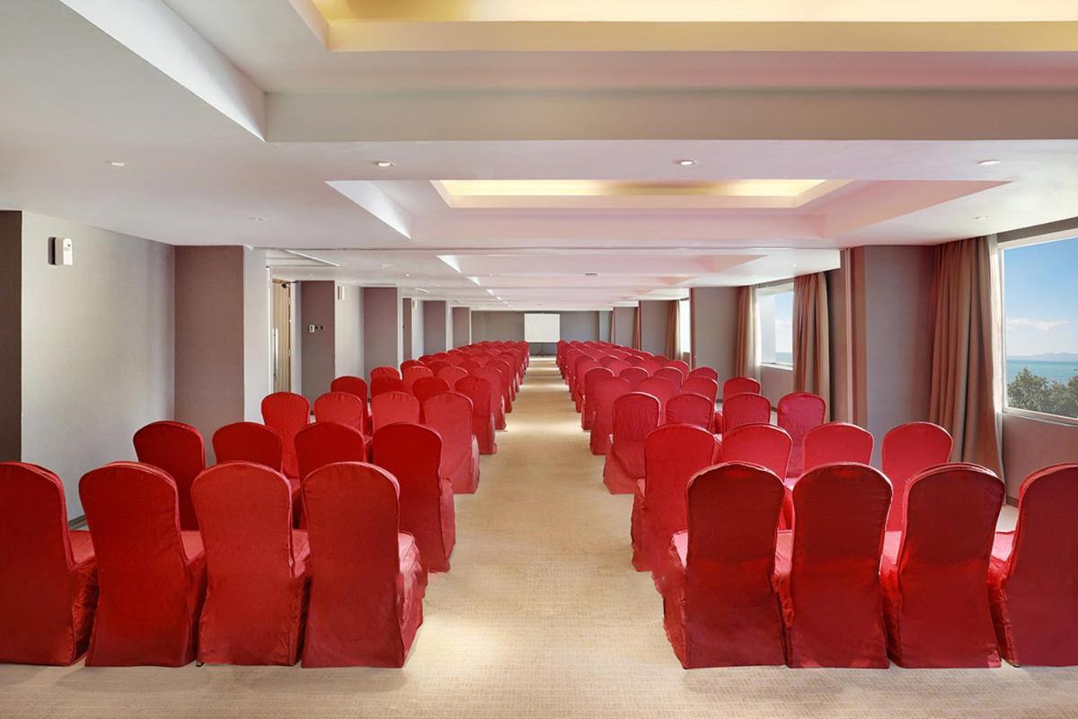 Aston Kupang Hotel & Convention Center Eksteriør bilde