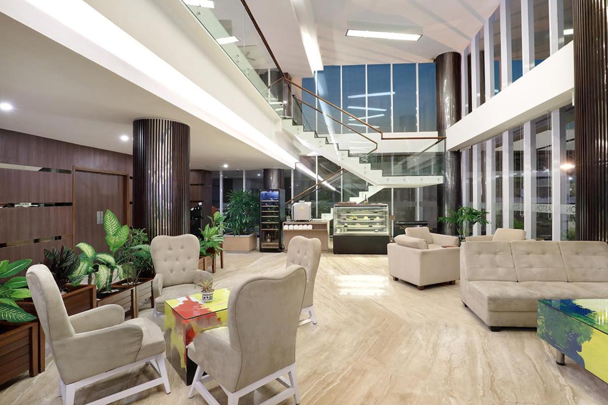 Aston Kupang Hotel & Convention Center Eksteriør bilde