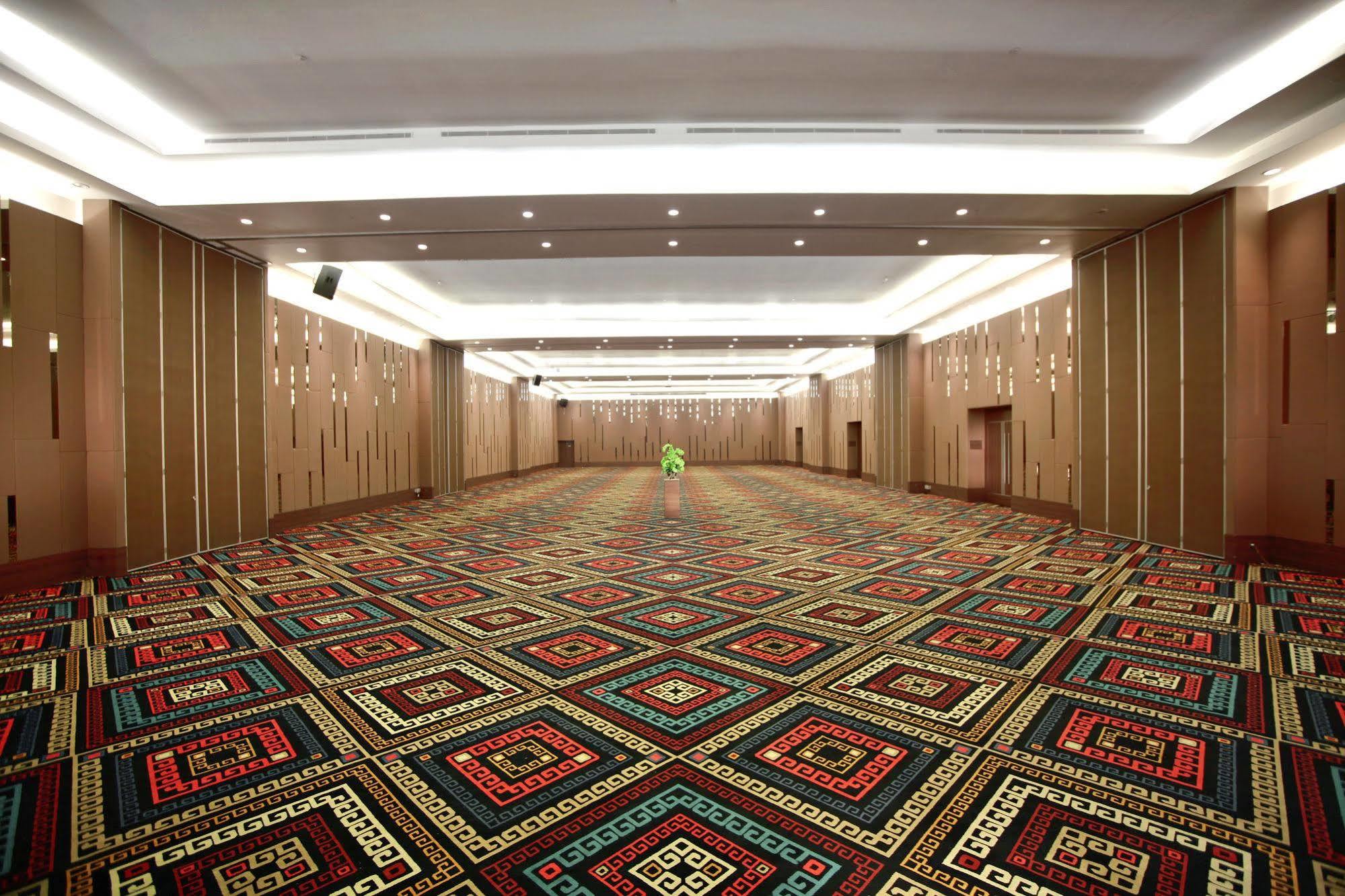 Aston Kupang Hotel & Convention Center Eksteriør bilde