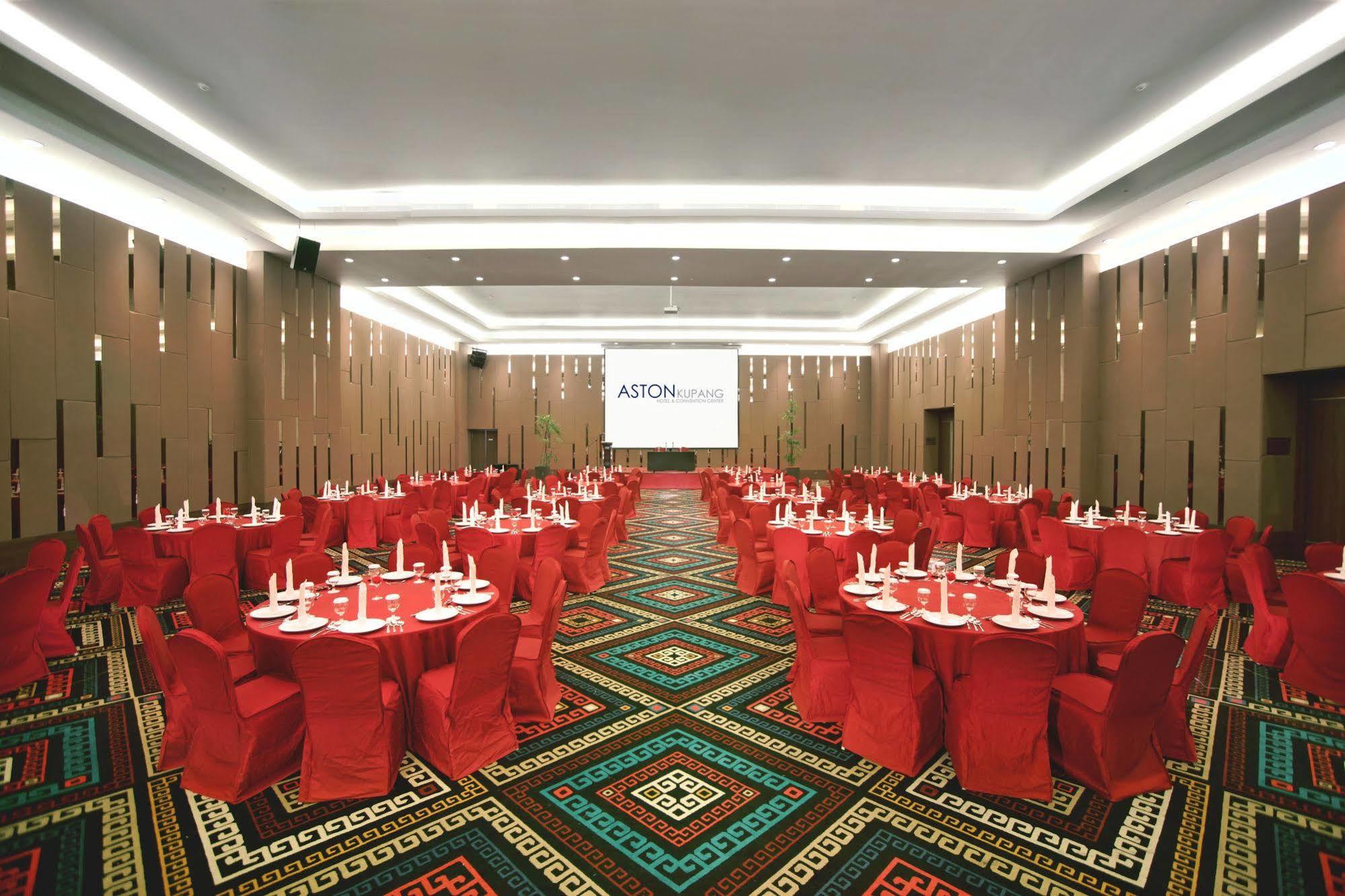 Aston Kupang Hotel & Convention Center Eksteriør bilde