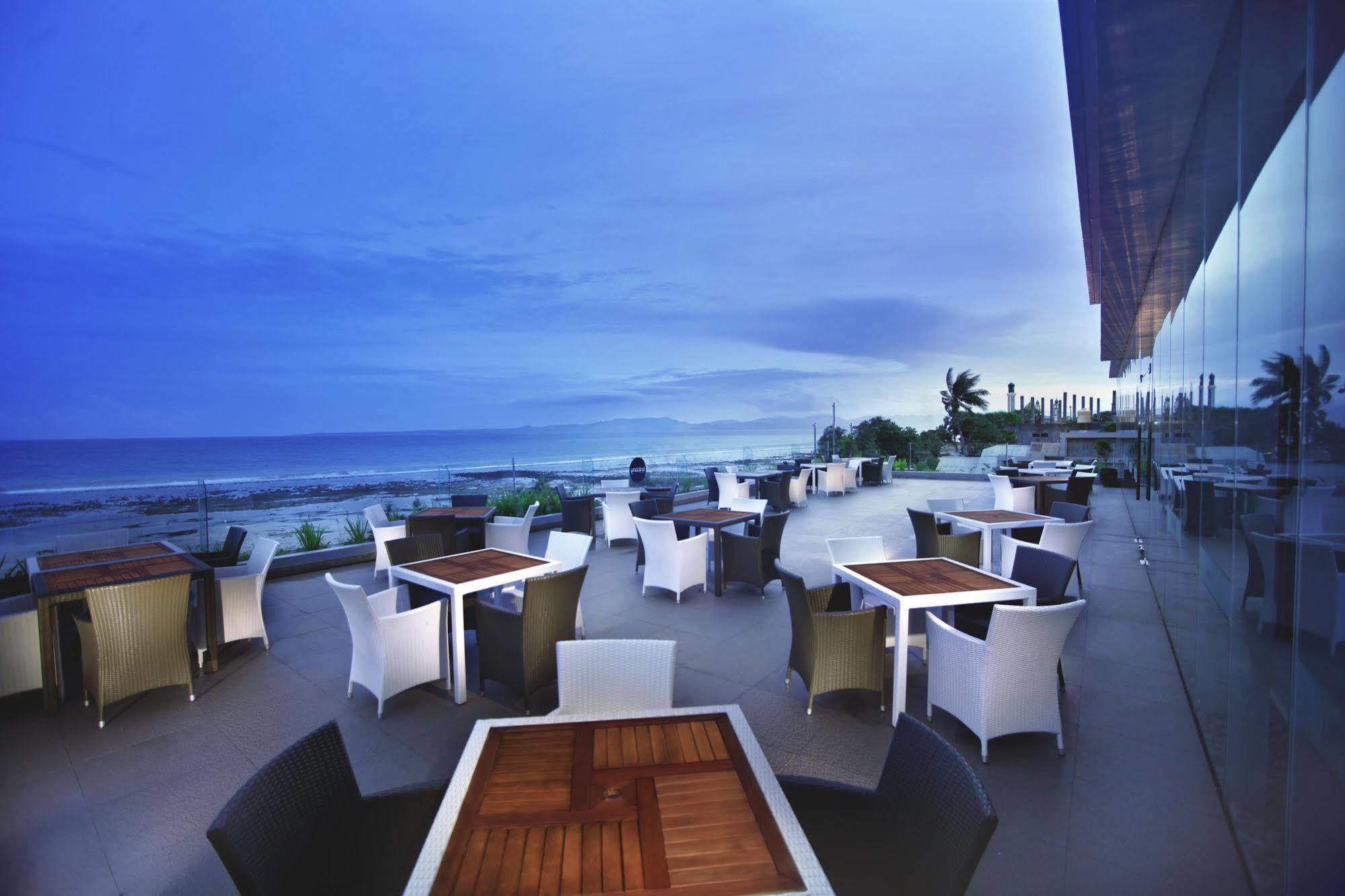 Aston Kupang Hotel & Convention Center Eksteriør bilde